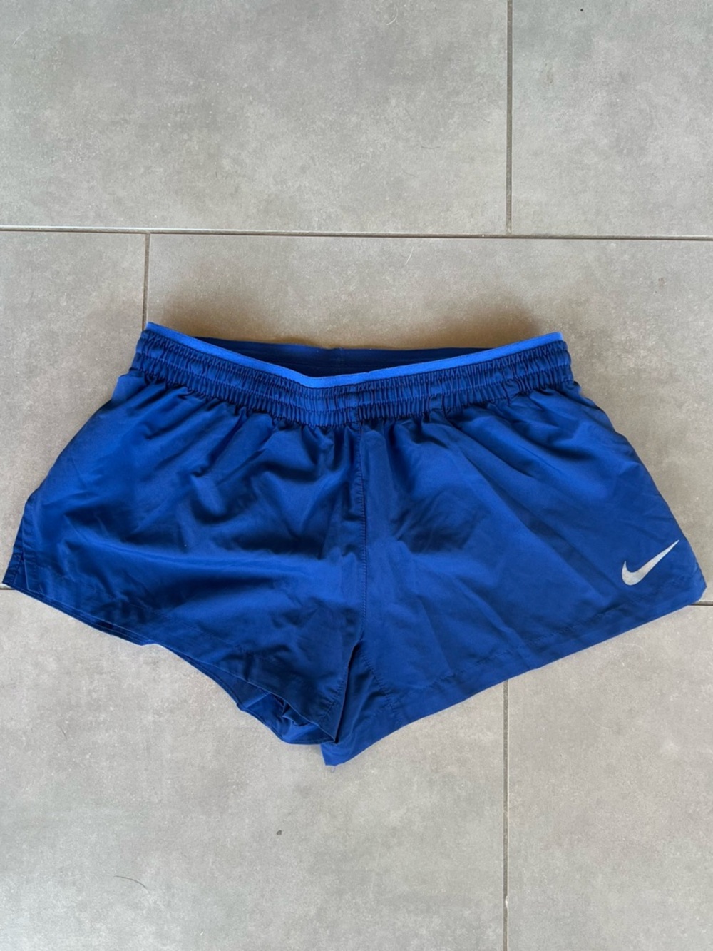 Nike Elevate Running Shorts 3” Size Small